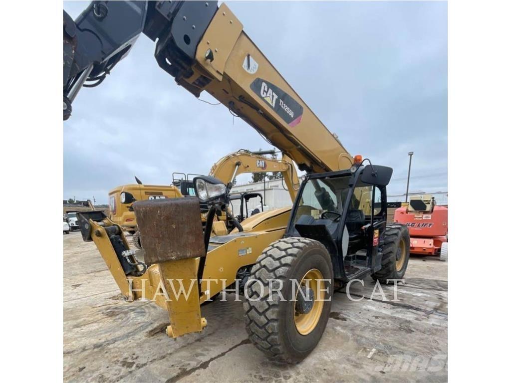 CAT TL1255D Teleskopické manipulátory