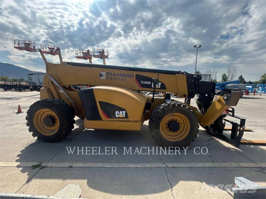 CAT TL1255D CB Teleskopické manipulátory
