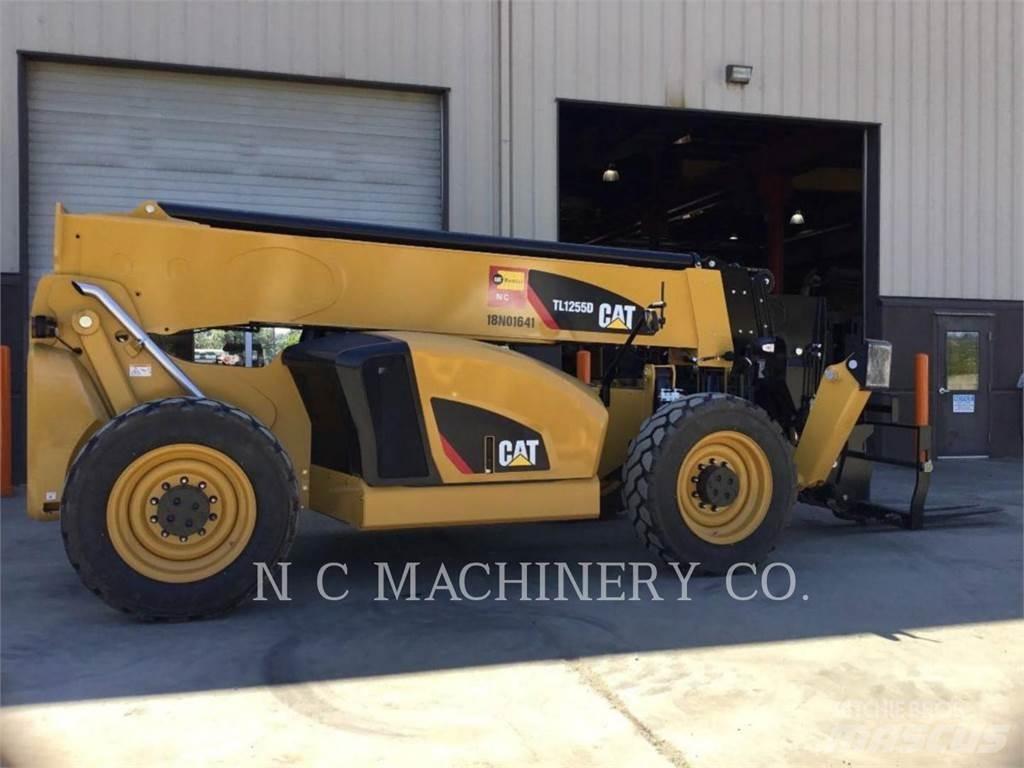 CAT TL1255D CN Teleskopické manipulátory
