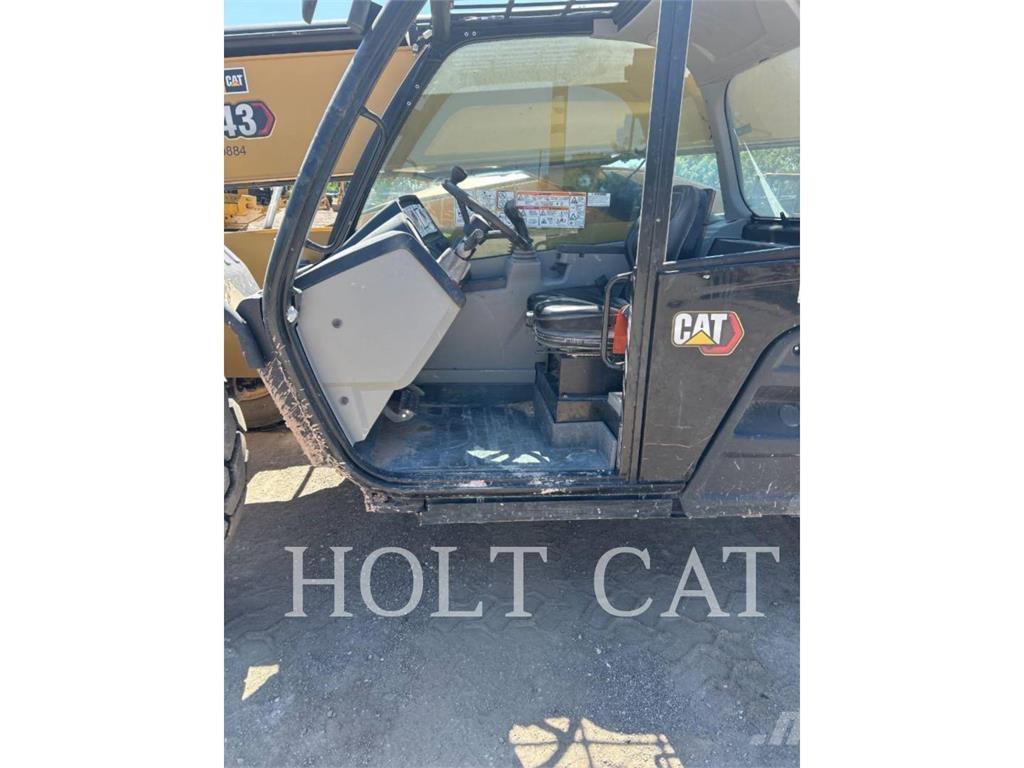 CAT TL943 Teleskopické manipulátory