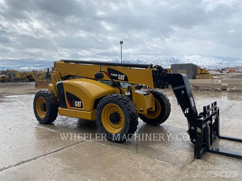 CAT TL943D CB Teleskopické manipulátory