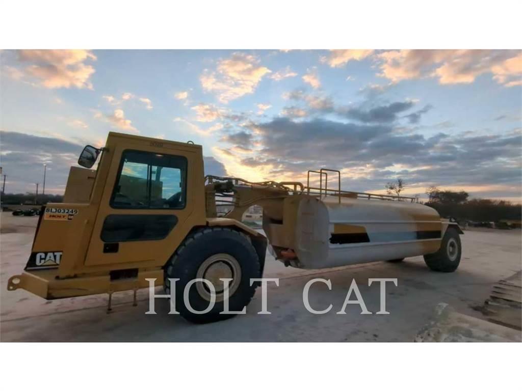 CAT W00 613C Cisternové nákladné vozidlá