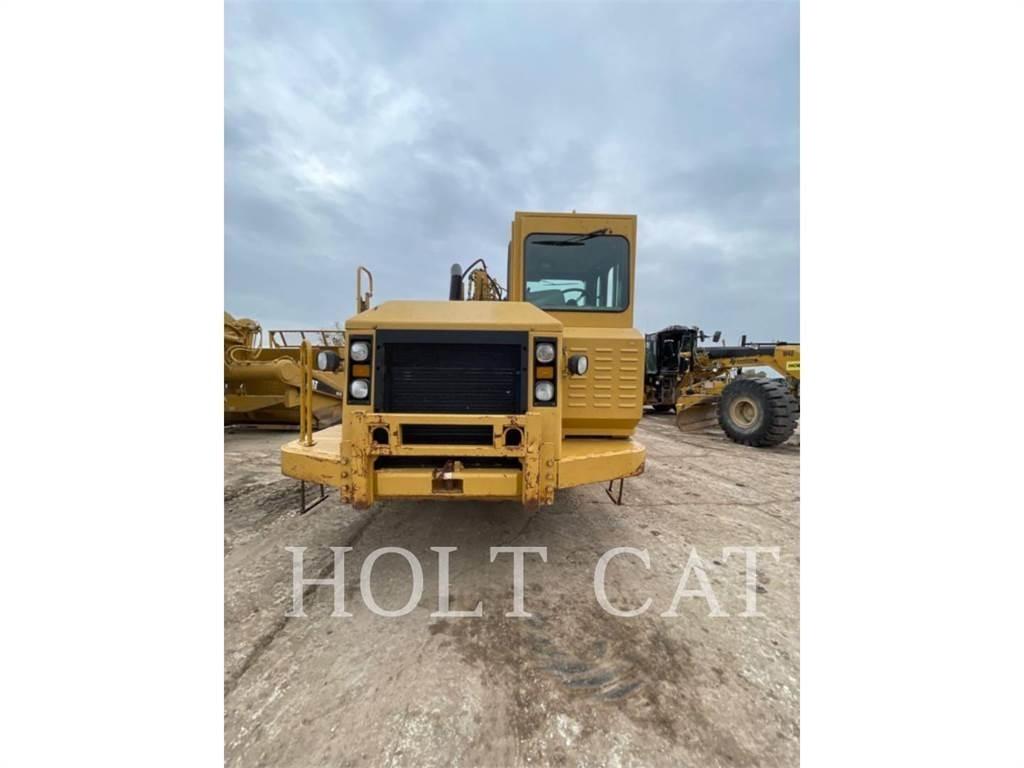 CAT W00 621G Skrejpre