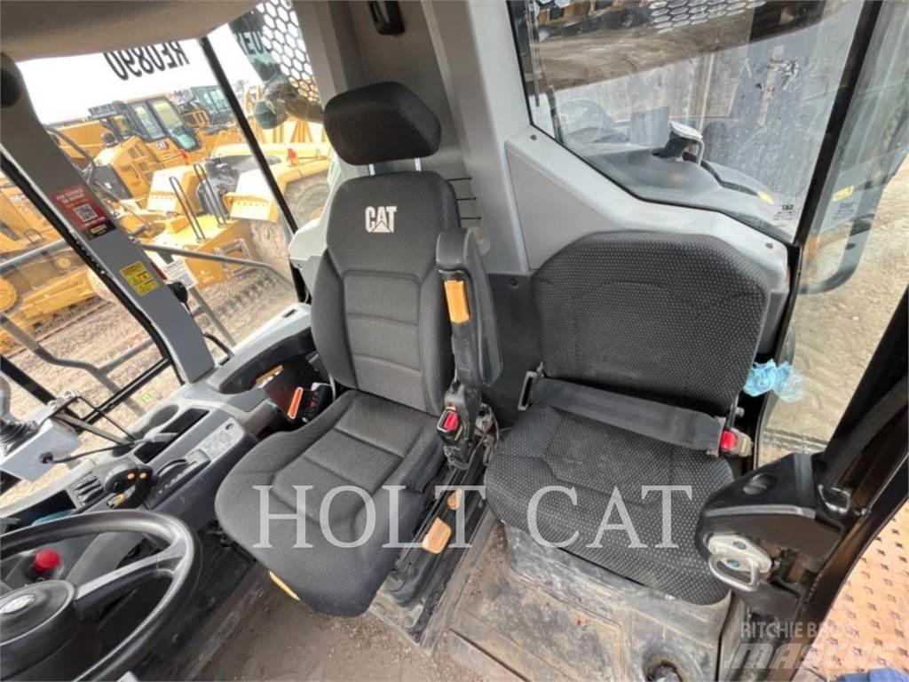 CAT W00 725 Cisternové nákladné vozidlá