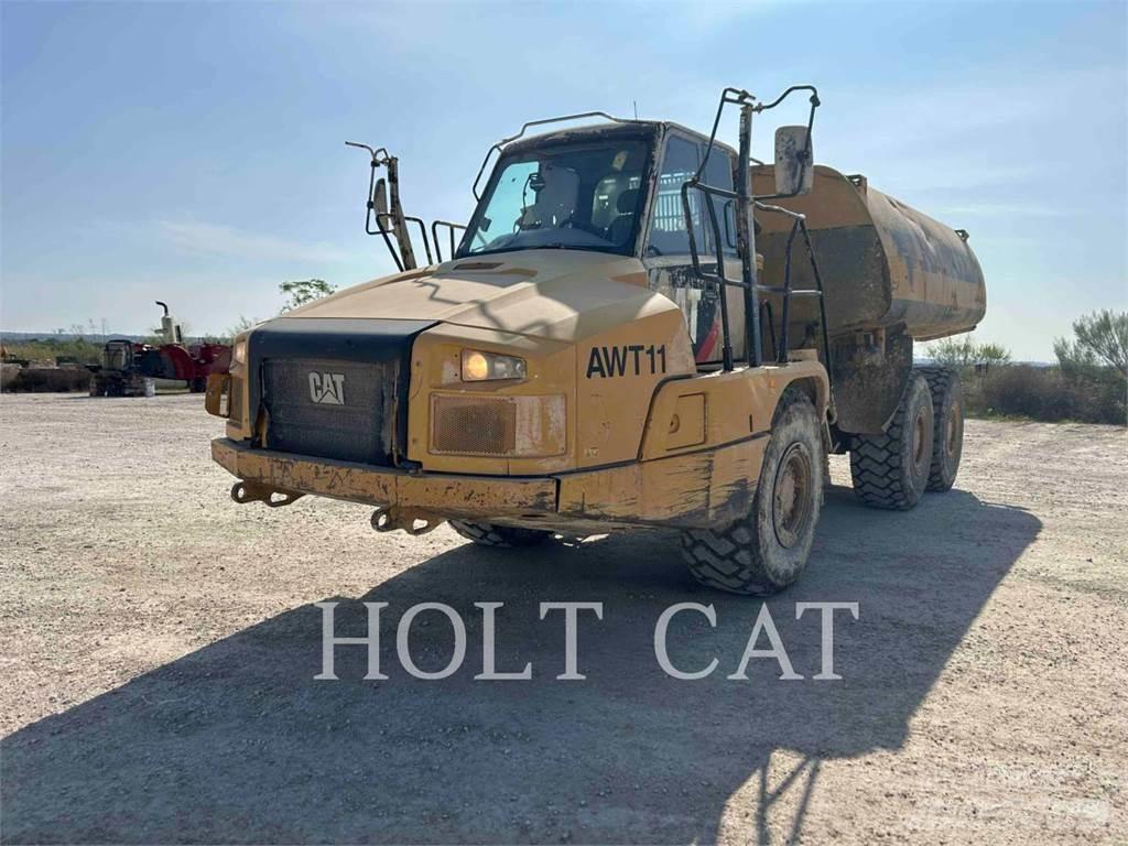 CAT W00 730C Kĺbové nákladné autá