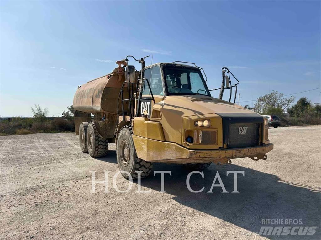 CAT W00 730C Kĺbové nákladné autá