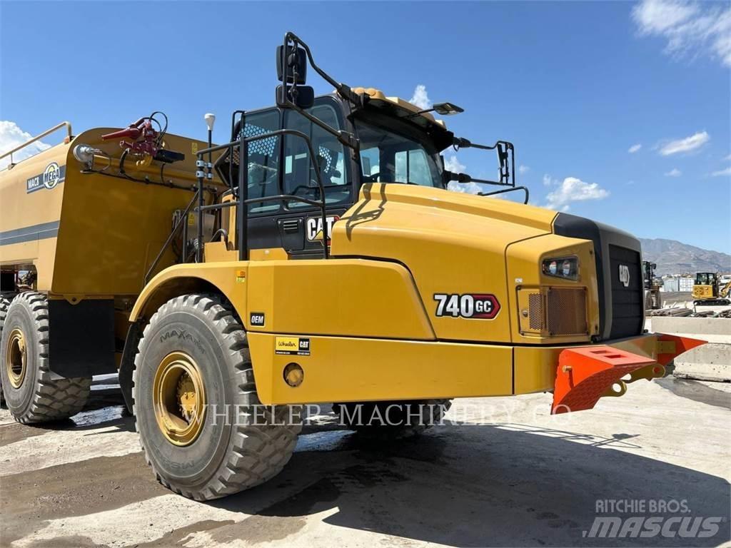 CAT WT 740 GC Cisternové nákladné vozidlá