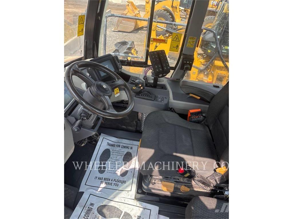 CAT WT 740 GC Cisternové nákladné vozidlá