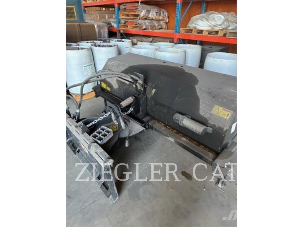 CAT WT-SSL Šmykom riadené nakladače