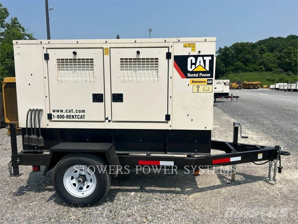 CAT XQ-60 48KW Ostatné generátory