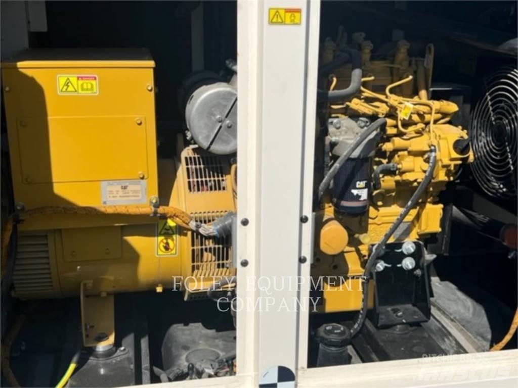 CAT XQ35KVA Ostatné generátory