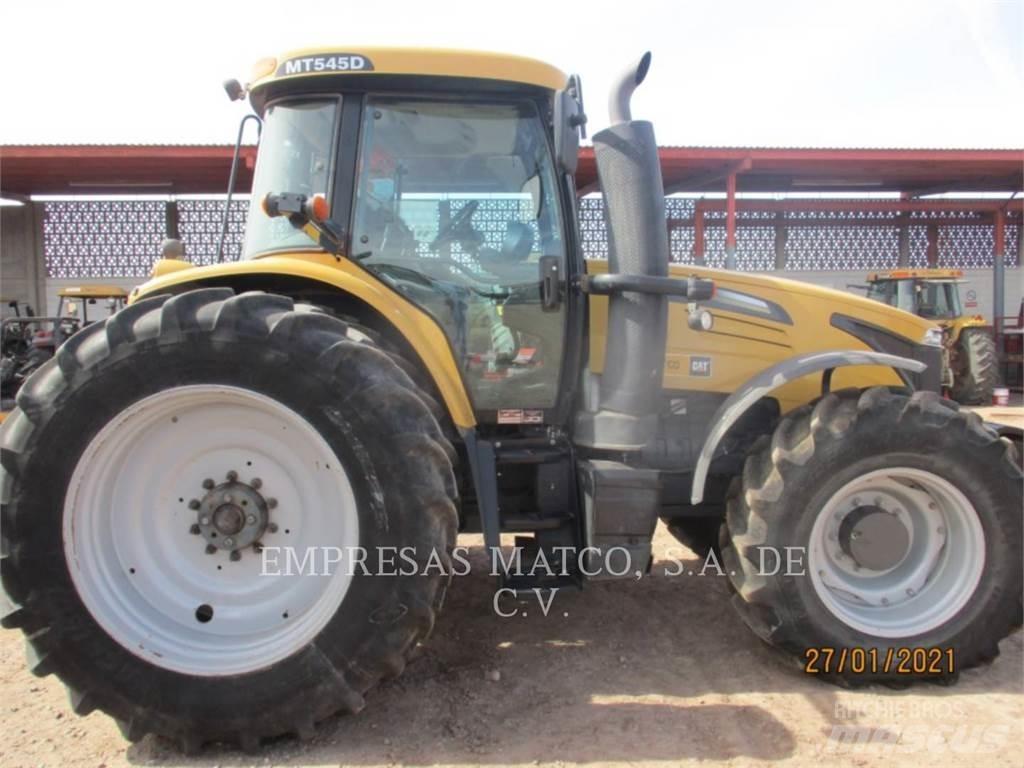 Challenger MT545D 4WD Traktory