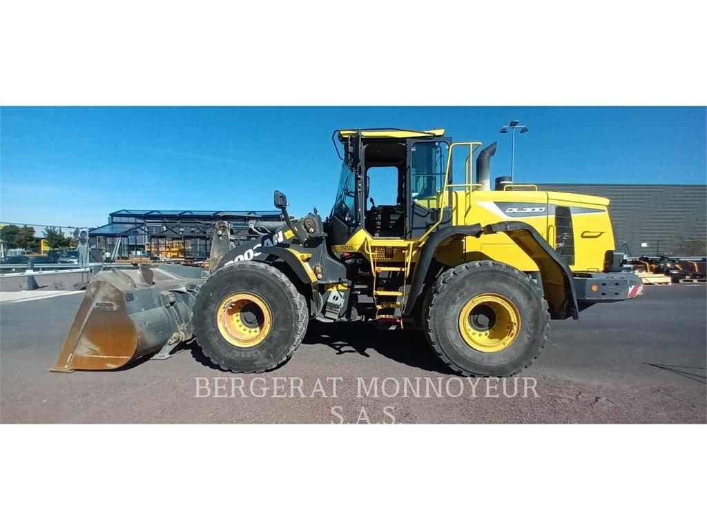 Doosan DL300.5 Kolesové nakladače