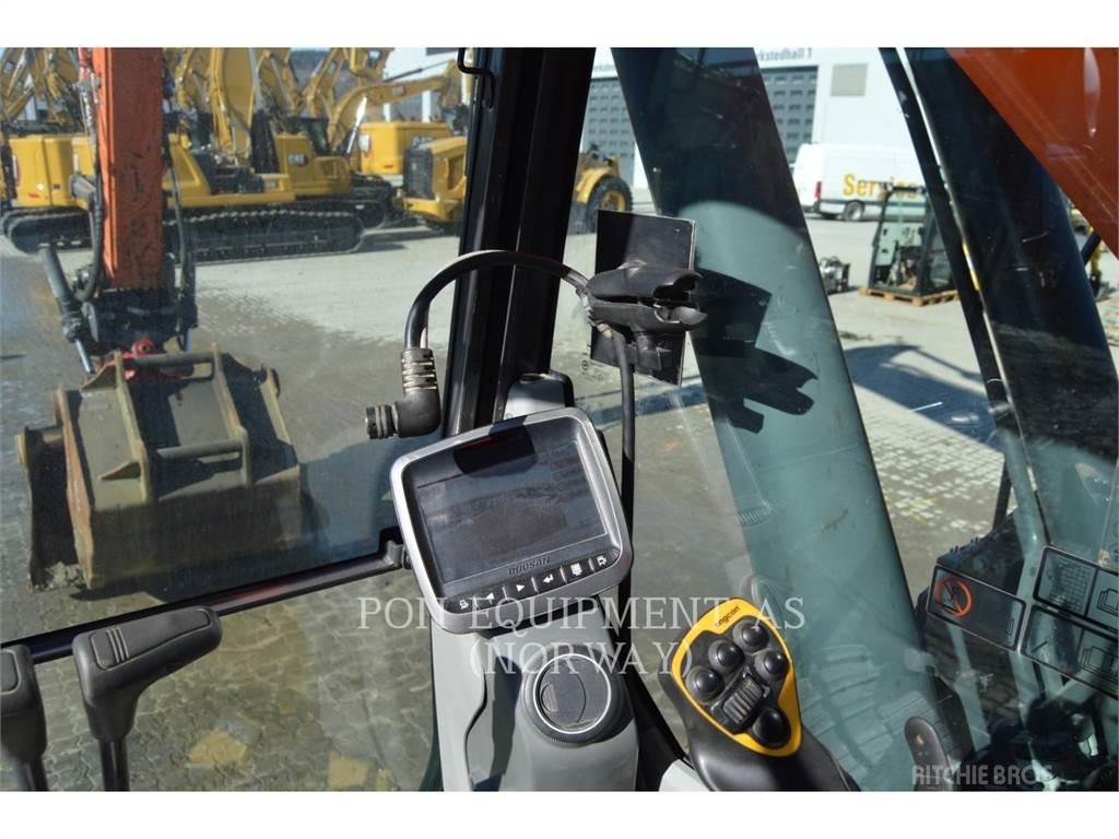 Doosan DX235 Pásové rýpadlá