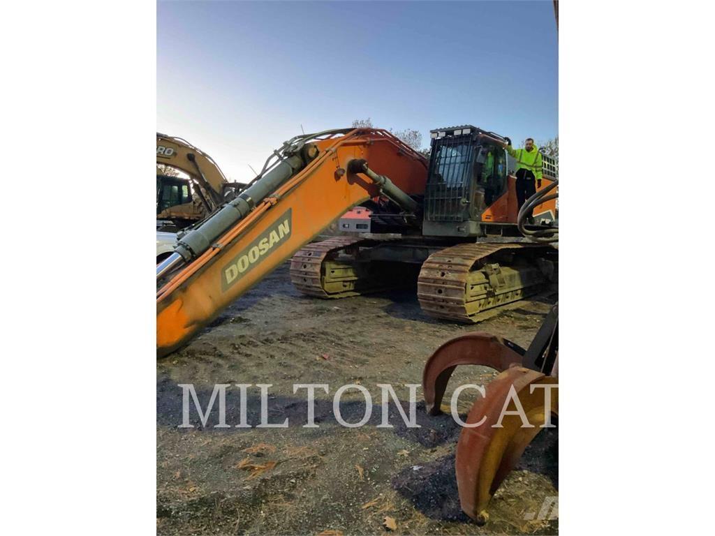 Doosan DX800LC-7 Pásové rýpadlá