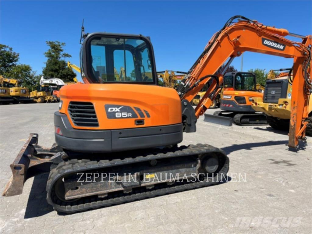 Doosan DX85R-3 Pásové rýpadlá