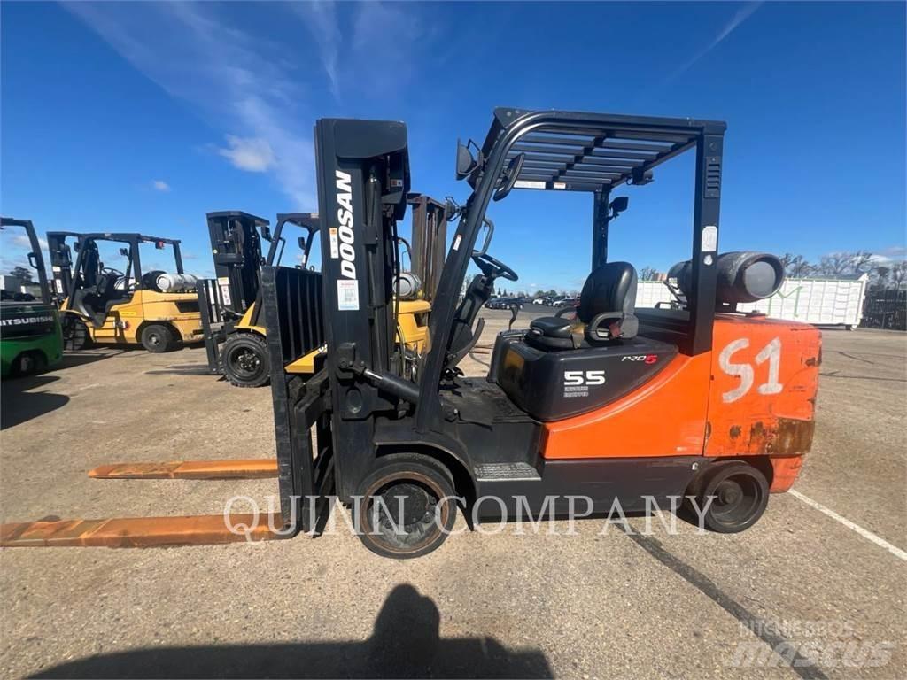 Doosan GC55C-5 Iné