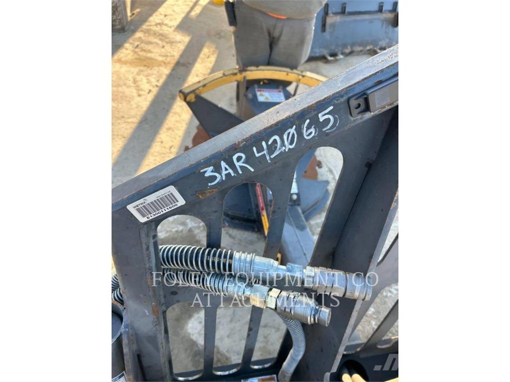 Dymax TSASS38DHF Šmykom riadené nakladače