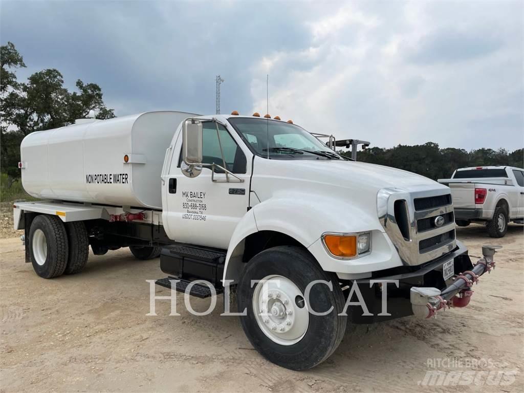 Ford F750 Cisternové nákladné vozidlá