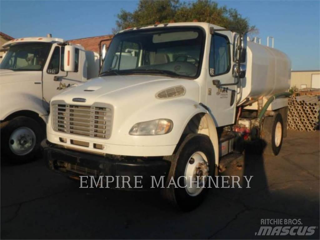 Freightliner 2K WT Cisternové nákladné vozidlá