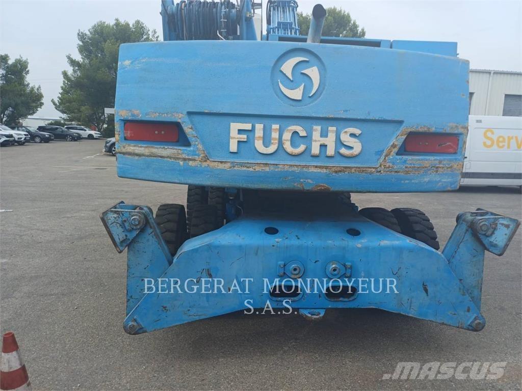 Fuchs MHL320 Kolesové rýpadlá