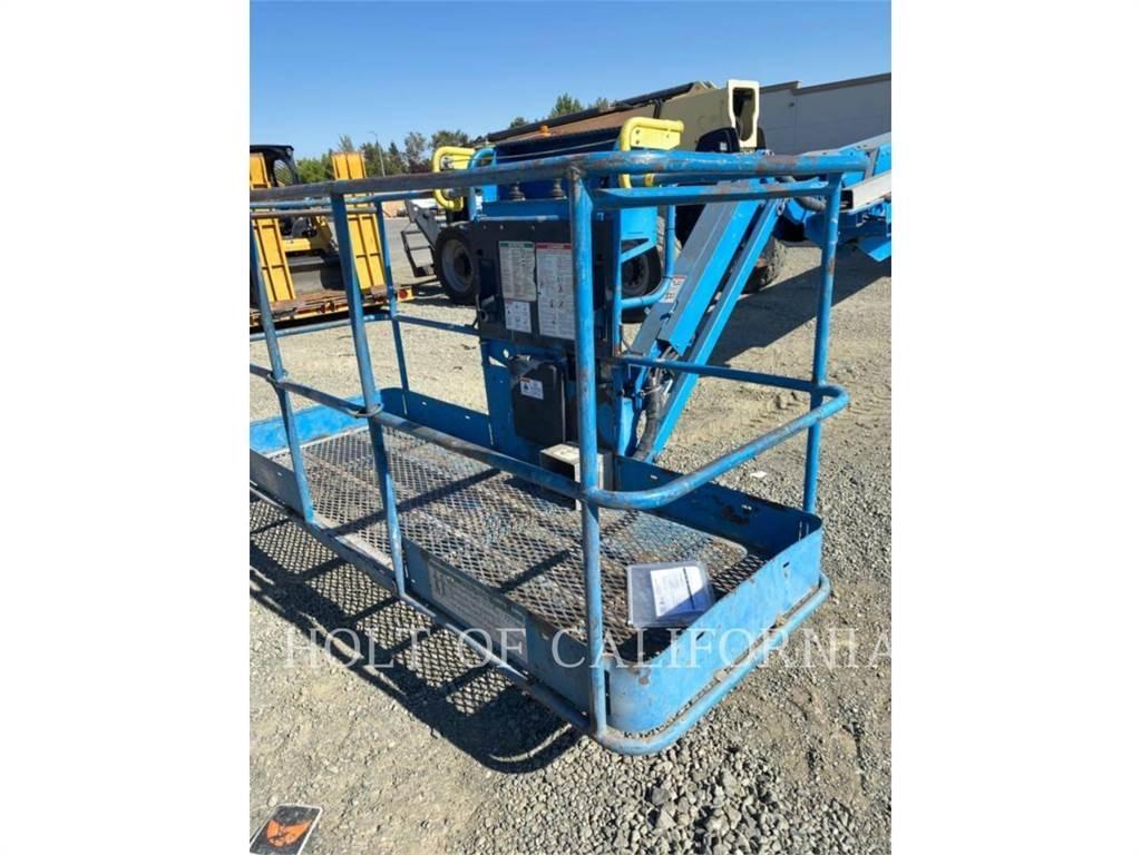 Genie BOOM S125 Kĺbové plošiny