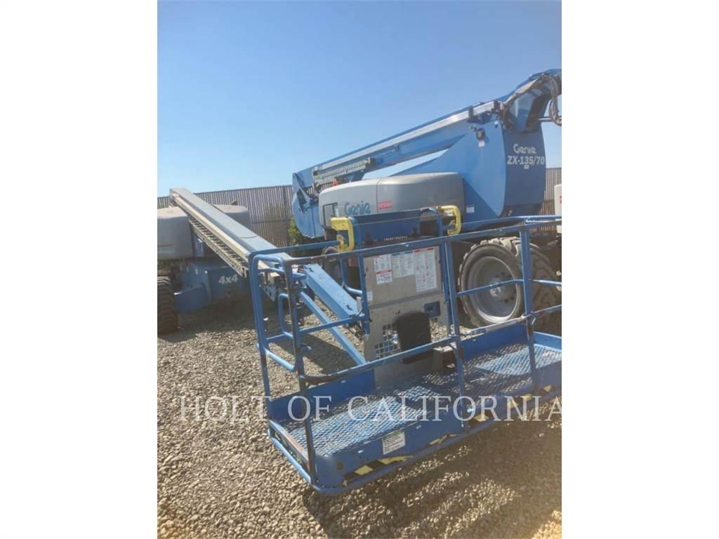 Genie BOOM S65 Kĺbové plošiny