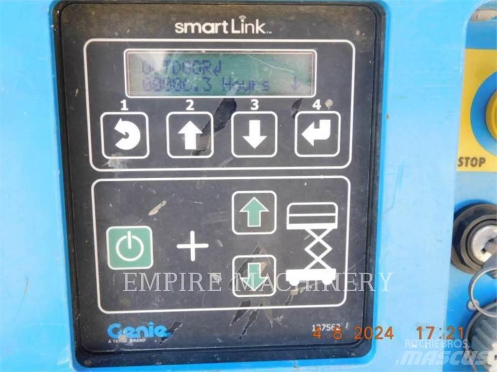 Genie GS1330 Kĺbové plošiny