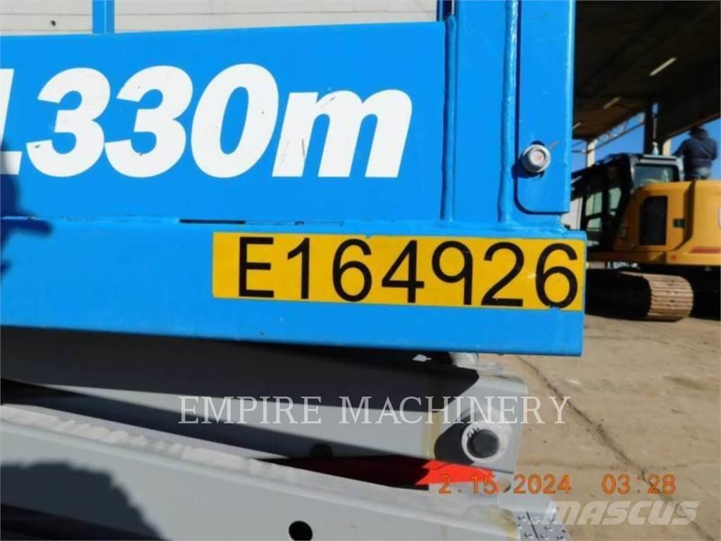 Genie GS1330 Kĺbové plošiny