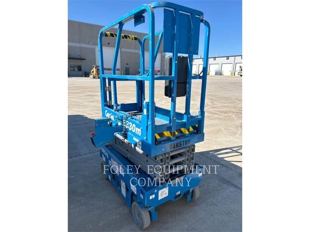 Genie GS1330 Nožnicové zdvíhacie plošiny