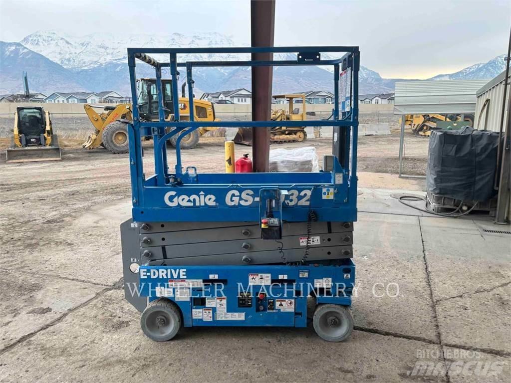 Genie GS1932 Nožnicové zdvíhacie plošiny