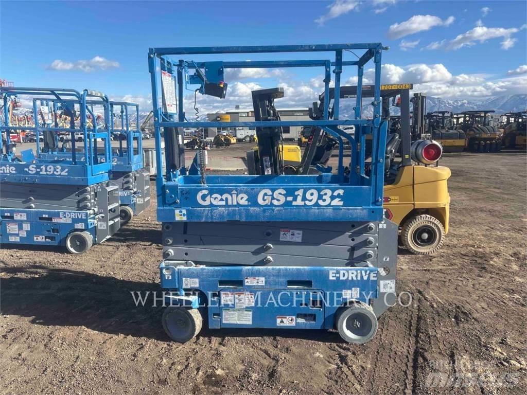 Genie GS1932 Nožnicové zdvíhacie plošiny