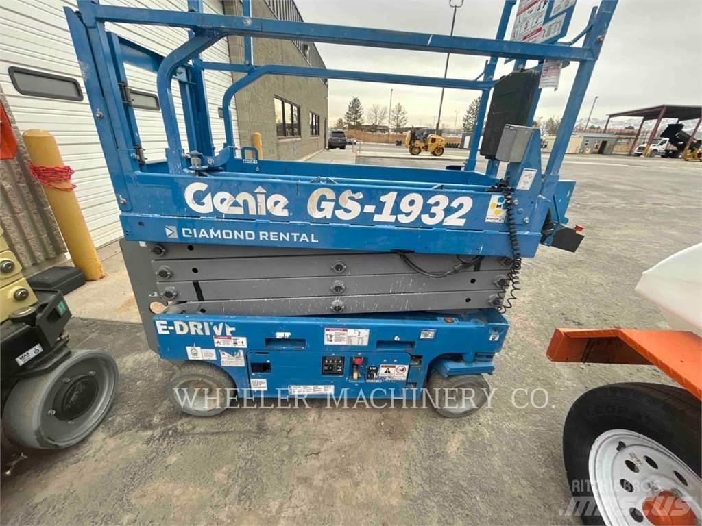Genie GS1932 Nožnicové zdvíhacie plošiny