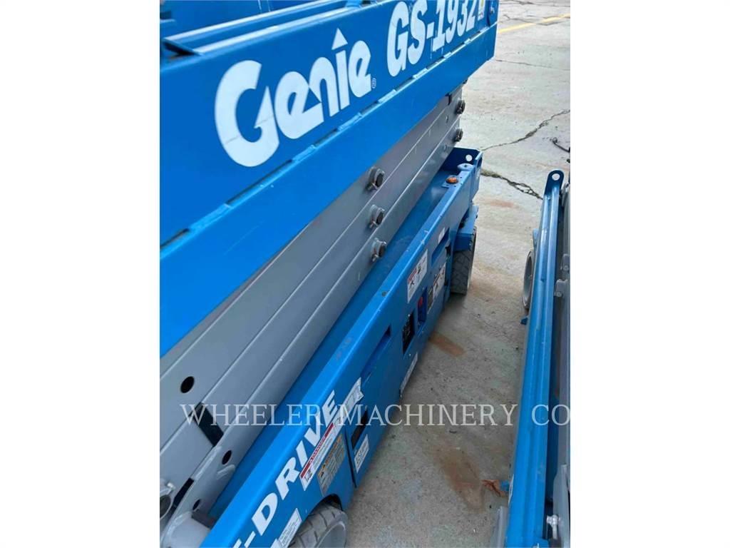Genie GS1932 Nožnicové zdvíhacie plošiny