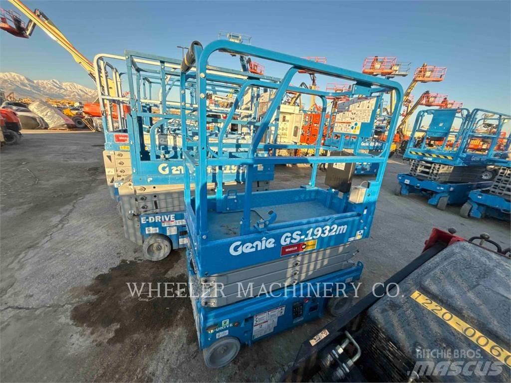 Genie GS1932M Nožnicové zdvíhacie plošiny