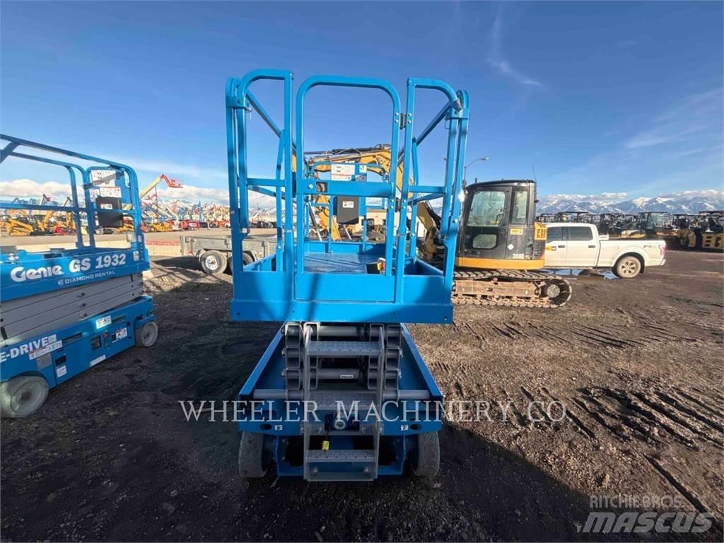 Genie GS2646 Nožnicové zdvíhacie plošiny