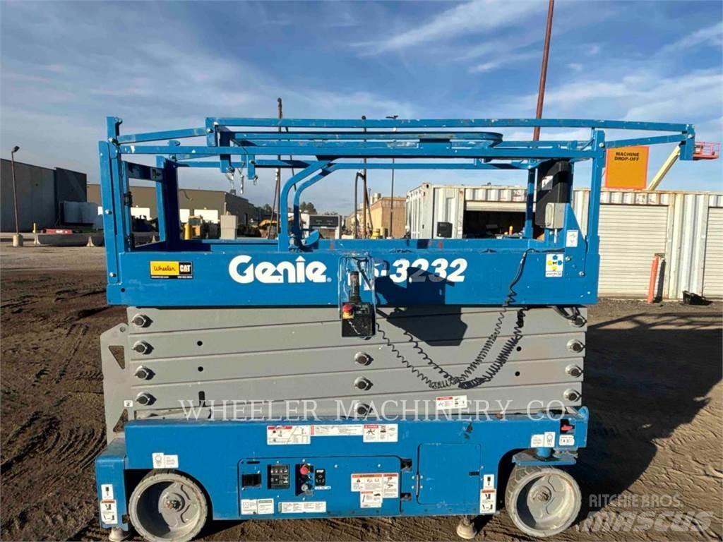Genie GS3232 Nožnicové zdvíhacie plošiny