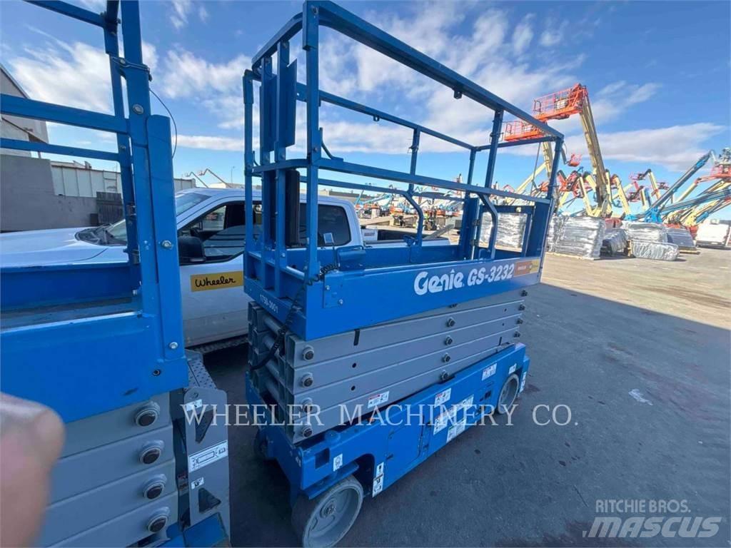 Genie GS3232 Nožnicové zdvíhacie plošiny