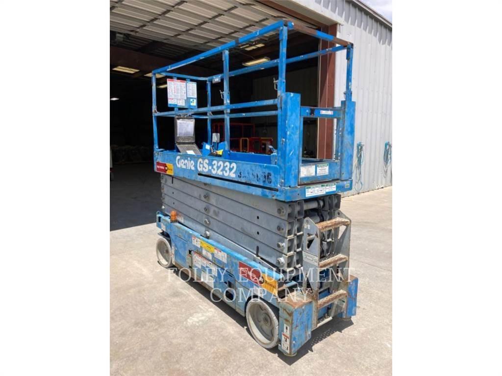 Genie GS3232O Nožnicové zdvíhacie plošiny