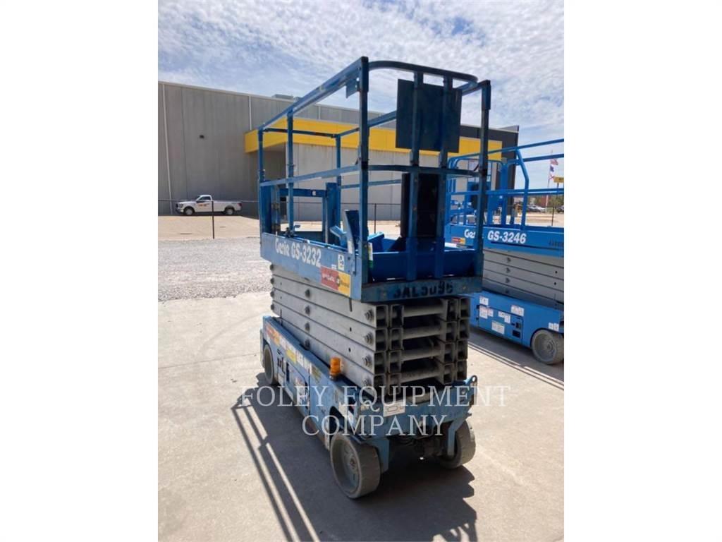 Genie GS3232O Nožnicové zdvíhacie plošiny