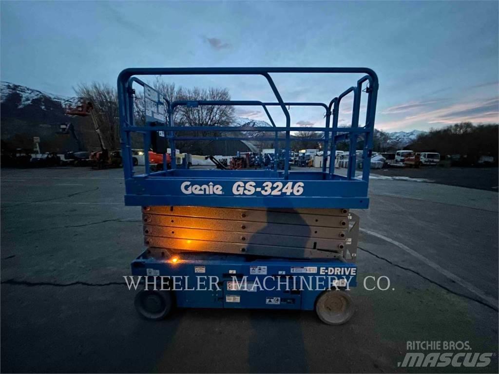 Genie GS3246 Nožnicové zdvíhacie plošiny