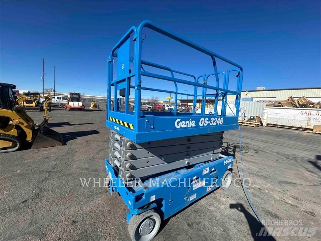Genie GS3246 Nožnicové zdvíhacie plošiny