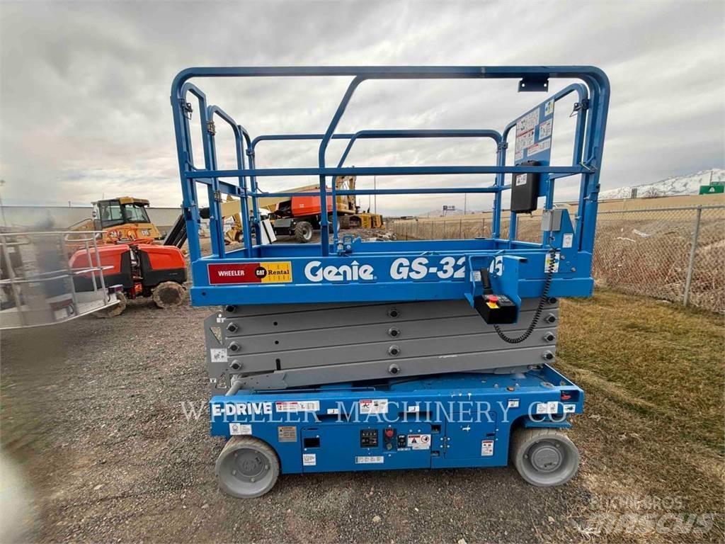 Genie GS3246 Nožnicové zdvíhacie plošiny