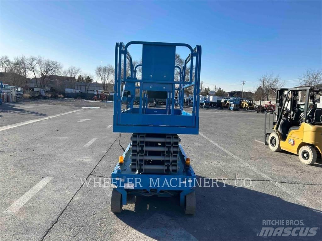 Genie GS3246 Nožnicové zdvíhacie plošiny