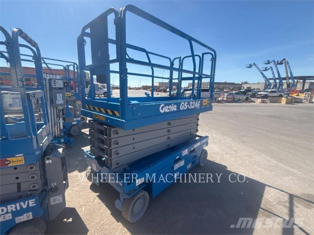 Genie GS3246 Nožnicové zdvíhacie plošiny