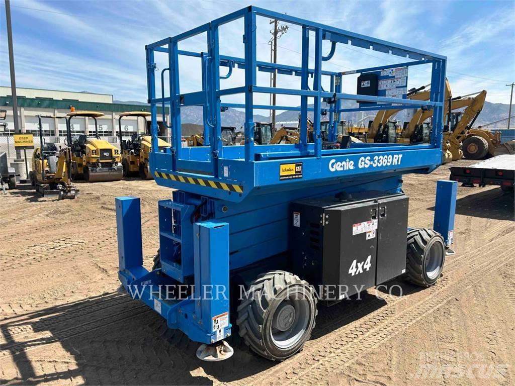 Genie GS3369 RT Nožnicové zdvíhacie plošiny