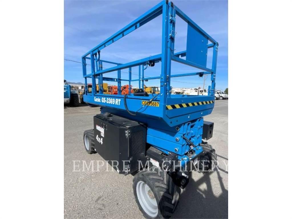 Genie GS3369 RT Kĺbové plošiny