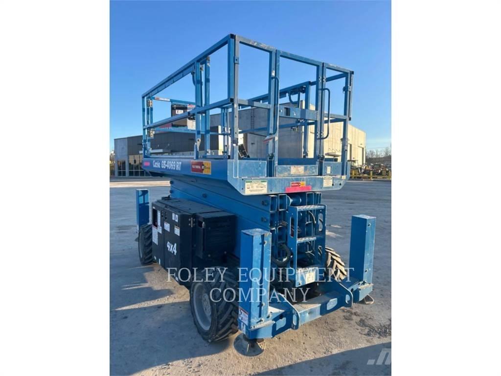 Genie GS4069RTGO Nožnicové zdvíhacie plošiny