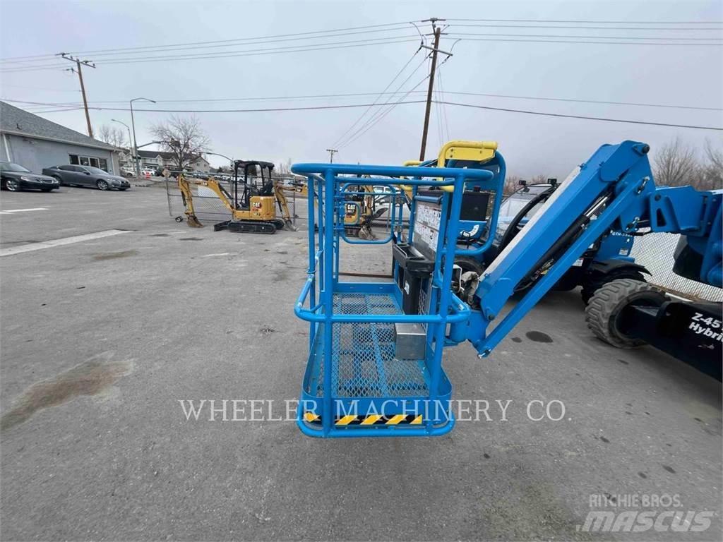 Genie GS4390 RT Nožnicové zdvíhacie plošiny