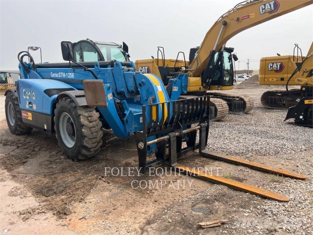Genie GTH1256C Teleskopické manipulátory
